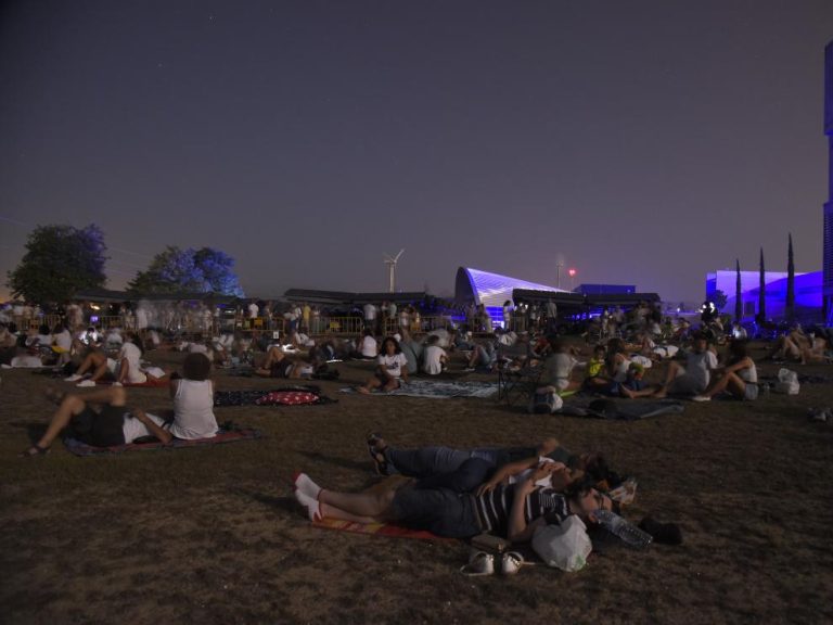 Lee más sobre el artículo MÁS DE 300 PERSONAS PIDEN DESEOS A LAS PERSEIDAS EN WALQA