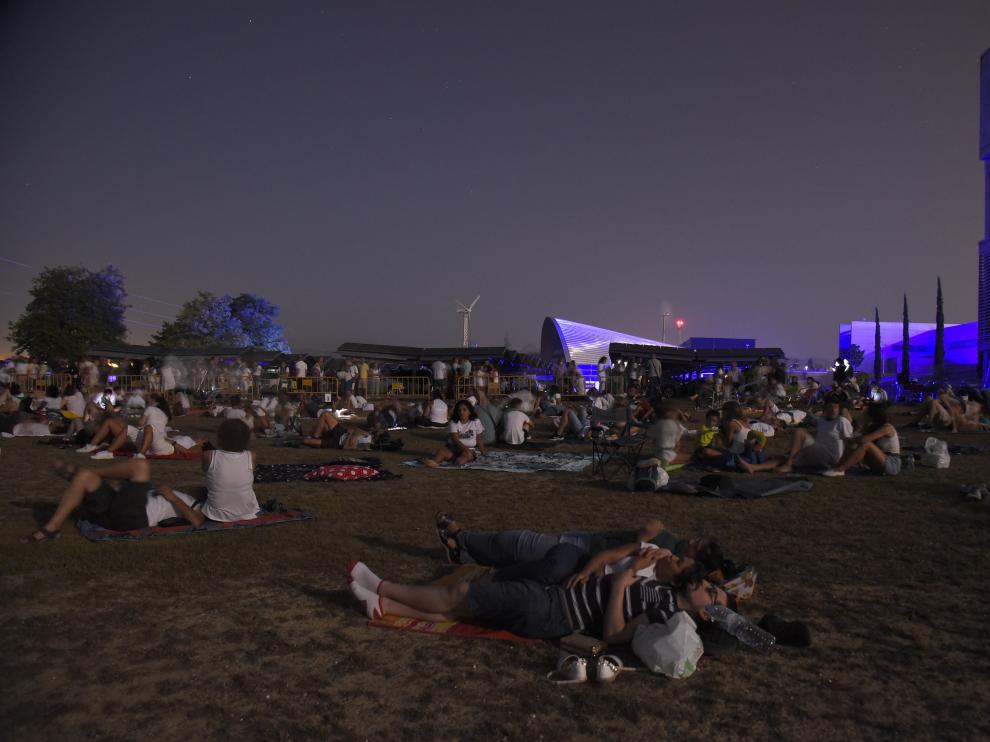 En este momento estás viendo MÁS DE 300 PERSONAS PIDEN DESEOS A LAS PERSEIDAS EN WALQA