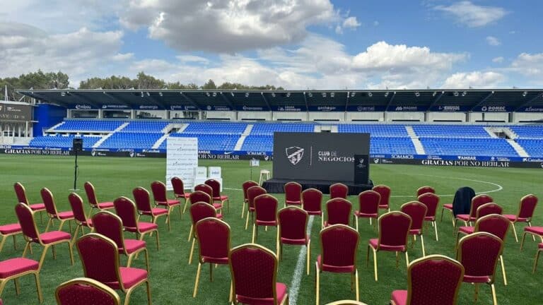 Lee más sobre el artículo VII JORNADA DEL CLUB DE NEGOCIOS DE LA S.D. HUESCA PATROCINADA POR ECOMPUTER, ACER | INTEL