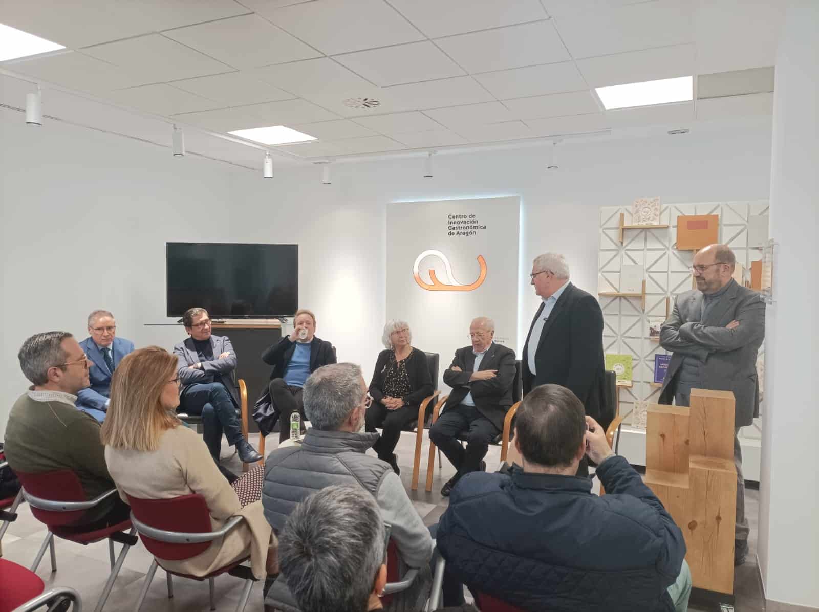 En este momento estás viendo LA ACADEMIA ARAGONESA CEDE SU BIBLIOTECA AL CENTRO DE INNOVACIÓN GASTRONÓMICA