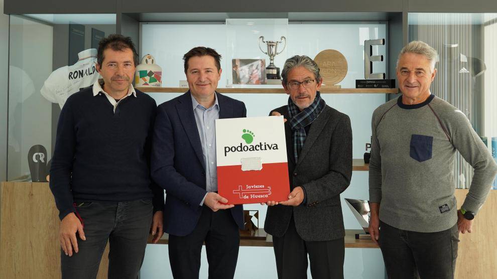 En este momento estás viendo PODOACTIVA RECIBE EL II PREMIO «SIERRA DE GUARA» A LA SOLIDARIDAD DEL CLUB DE MONTAÑA JAVIERES DE HUESCA