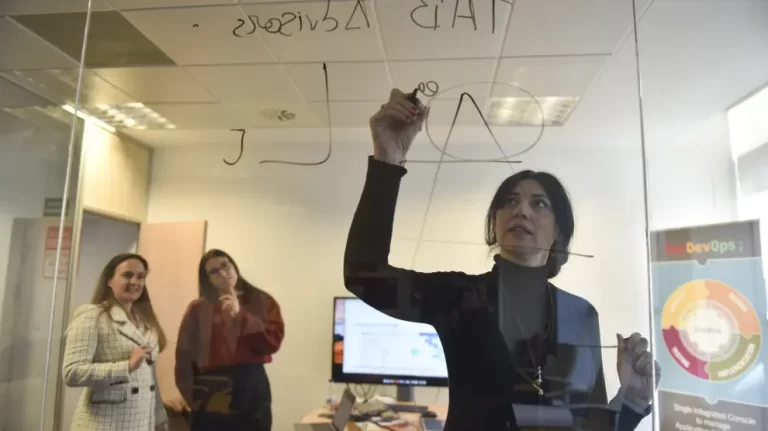 Lee más sobre el artículo EL ÉXITO DE LA TECNOLOGÍA ESPAÑOLA IMPULSA UN NUEVO GIGANTE GLOBAL: LA EMPRESA CON SEDE EN WALQA, IRIUSRISK, SE UNE A THREATMODELER PARA LIDERAR LA CIBERSEGURIDAD EN EL DESARROLLO